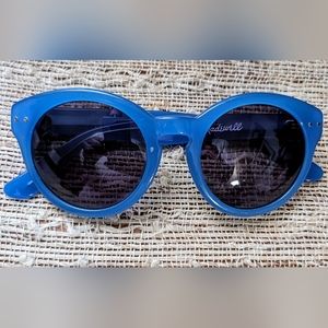 Madewell • Round Sunglasses in Electric Blue 💙